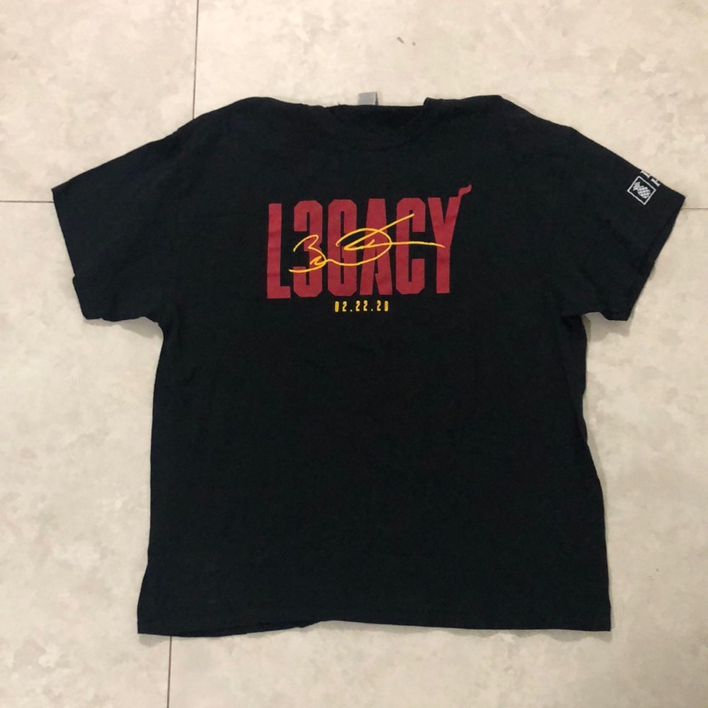 Gildan Men's Dwyane Wade 02/22/20 Legacy T Shirt Jersey Retirement Miami Heat XL